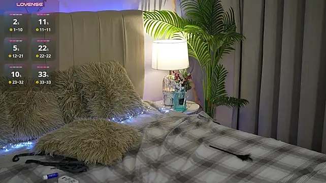 MariaMedow - Fuck pussy with didlo