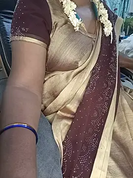 Tamil-hotwife - Ass show