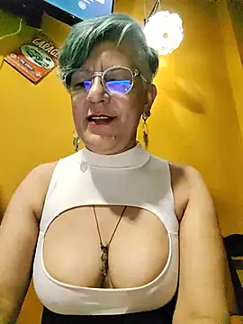 Illona71 - take off my dress