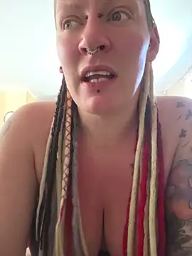PinkTheHawk - Squirt show