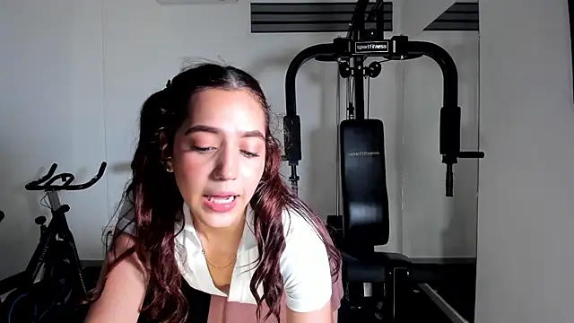 Elle_Argent - SHOW MY TITS+OIL