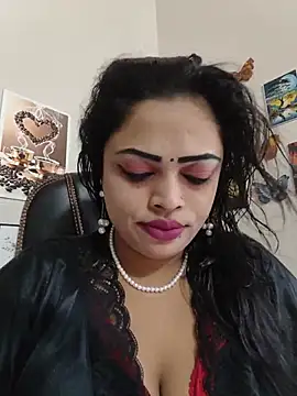 Pinky-2 - Oiling My Sexy Pussy Hole