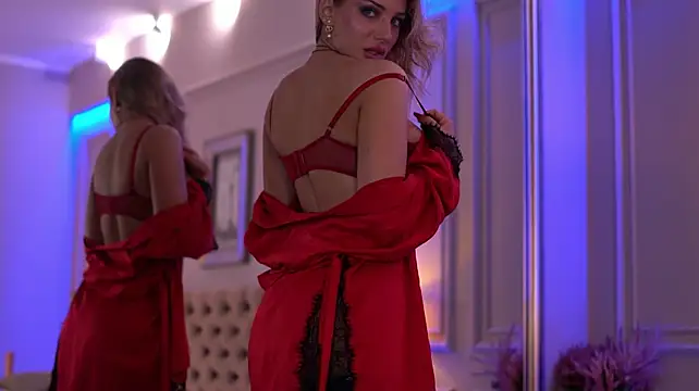MillieHartwell - Reverse cowgirl ride🤠