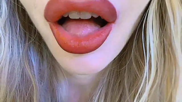 Velvet_kissx - How about some wetness?Booom 💦 😈 👄 🎇