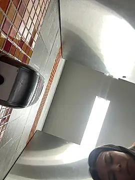 Alyshanon18 - BOOBS THERE🥵