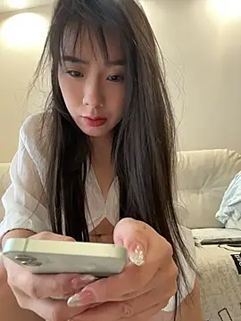 CiCi9 - 🌞园长家里厕所自慰喷水