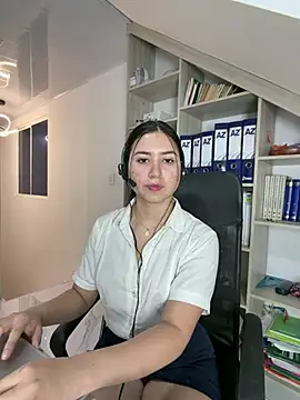 VAL_PRINCESS - Naughty secretary masturbates 🔥