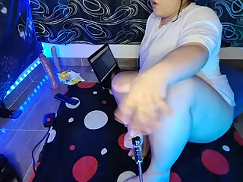Sharyl_24 - Squirt in your face + riding large dildo