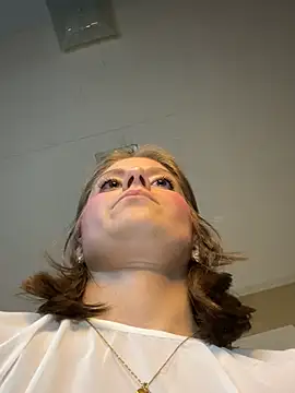 KatelynBabbyy - Strip me naked!!!