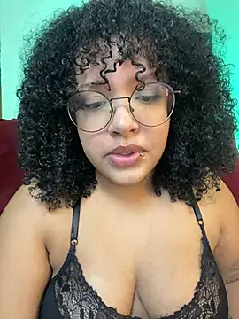 99_Lilith - Topless/ sem blusinha
