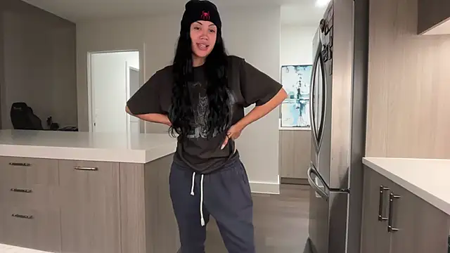 Babymalaya - hang with me for a little💕