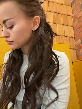 AngelinaTeller - Destroy pantyhose &show pussy