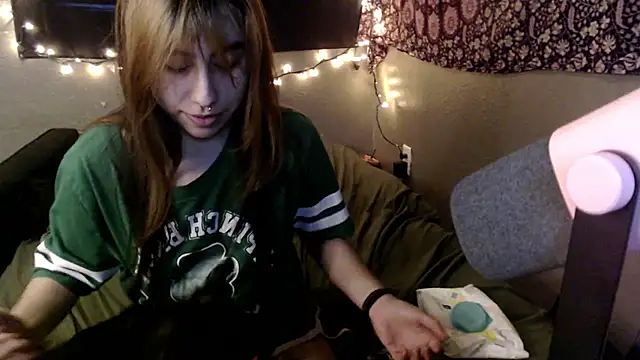 London_Ray - help me get naked for 30mins;)