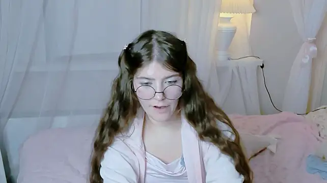 RuthMorse - MASTURBATION in panties with zoom