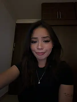 Abbymnd1 - Spit boobs 😈😈
