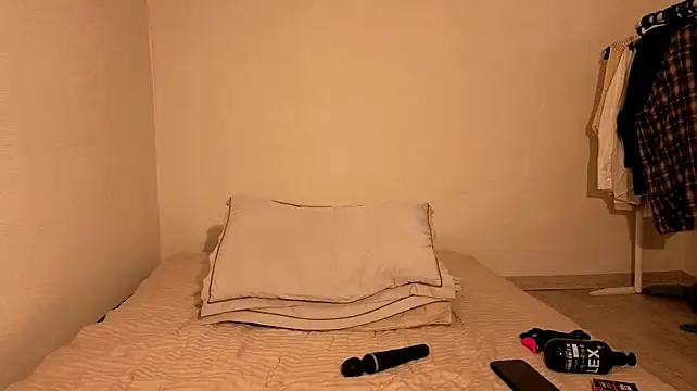 Aria_Blisss - make me wet + 1 finger in pussy