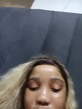 AfricanChinese24 - Pussy squirt🍑🍑💧💧