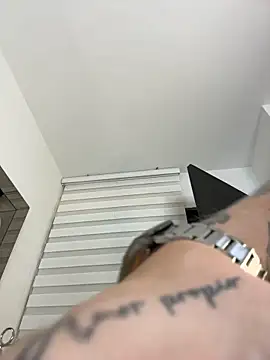 ALISSON_FOXXX1 - domi inside in pussy