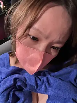 Annna_annna_2024 - 旦那運転中🚗 ³₃！後部座席でコソコソおなに🤫逃げ場無し(笑)