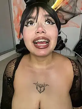 Lucialauper_ - Naked and Bouncy Boobs