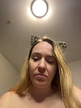 Peachyparisss - Suck dildo really sloppy