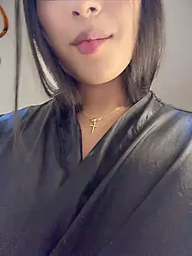 IvonneOwen - MACHINE fuck w DOMI on my clit