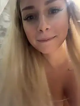 NinaVerse - squirt on your face
