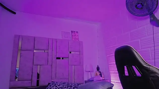 BonnieAnderson_ - ride dildo from back