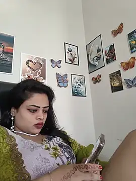 Pinky-2 - Oiling My Sexy Pussy Hole