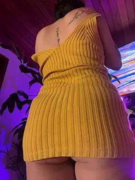 VioletaSubmissive - Take off dress