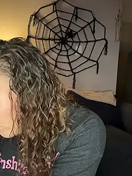 MistyNights - Squirt over camera:catch it boys