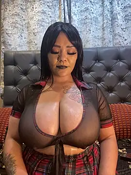 SEXYPRADAxx11 - Oil Nipples💦💦