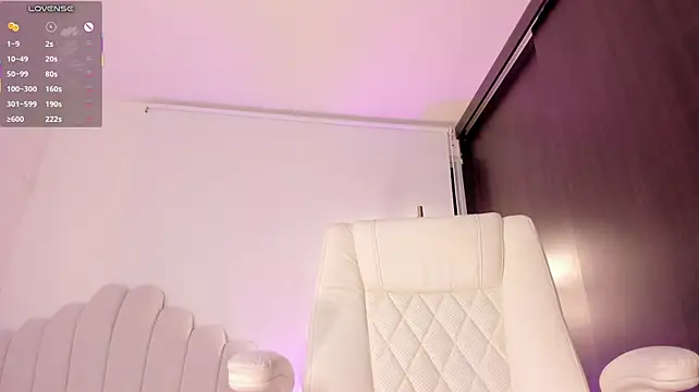 AmberLewis_ - Full Naked + Spanks Ass