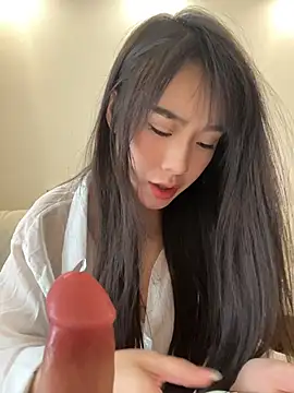 CiCi9 - 🌞园长家里厕所自慰喷水