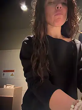 BaileyMFox - Toy show in the car