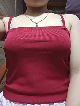 LucyyLy - Make me happy