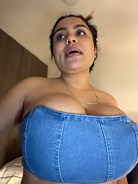 Valeria2019hot - lots of foam on my tits
