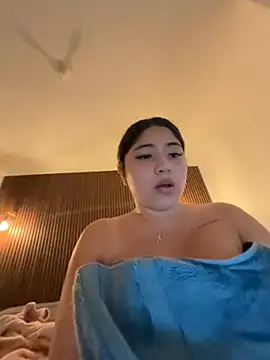 Monica17 - Lubrica la vagina y con dildo