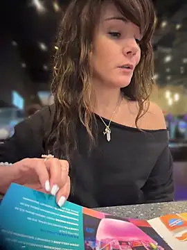 BaileyMFox - Toy show in the car