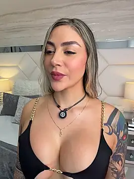 Miacoleman_ - Spank my tits to bounce 🍒💥