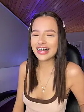 Sofia18_pinkk - Show nipples 🍒