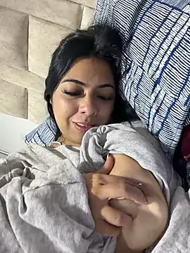 Xoxo_sol - Milk in pussy