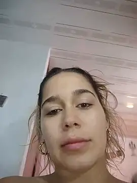 LaurenWelly_ - lush mi as +1 minute free