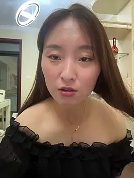 Lianer_520 - 平台首秀，希望哥哥们多多支持莲儿！