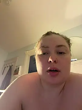 DeniMilkyyyyy - Shower?