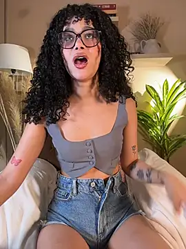 Lianh_Benett - BOUNSE ASS😏