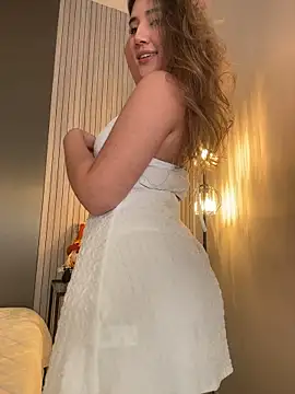 ANI_BELLE - You make me feel so hot belle!
