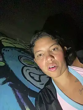 Broken_Latina_Whores_JE - Finger in my pussy 😌