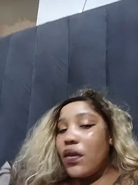 AfricanChinese24 - Pussy squirt🍑🍑💧💧