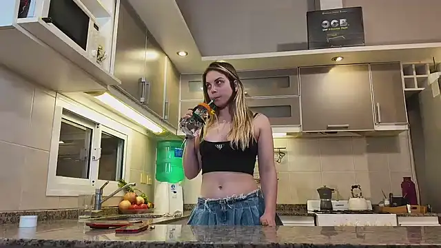 Elnonoykeila77
